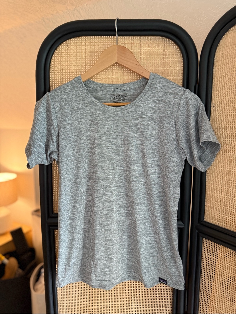 Patagonia Women’s Capilene Cool Short Sleeved Tee Shirt UPF Heather Gray Small